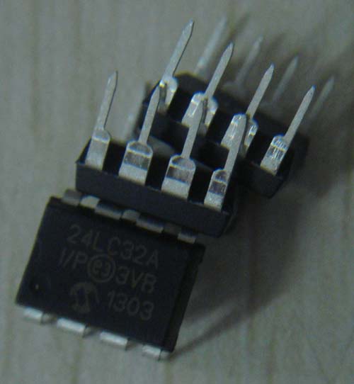 24LC32AI/P